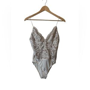 New Hello Molly bodysuit small lace